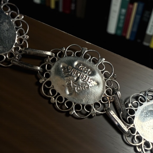 Vintage Mexico ALC Guadalajara Sterling Silver Cameo Intaglio Bracelet with onyx - Picture 6 of 6